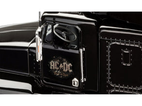Level 3 Model Kit Kenworth Tour Truck 