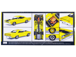 Level 4 Model Kit 1970 Plymouth Road Runner 1/24 Scale Model by Revell-2