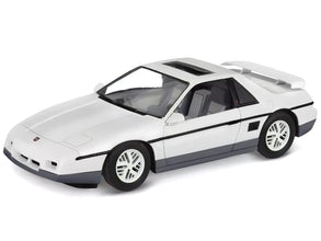 Level 4 Model Kit 1985 Pontiac Fiero GT 1/24 Scale Model by Revell-0
