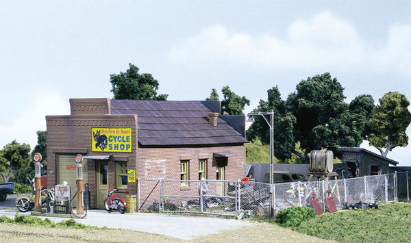 DPM HO Harlee & Sons Cycle Shop kit