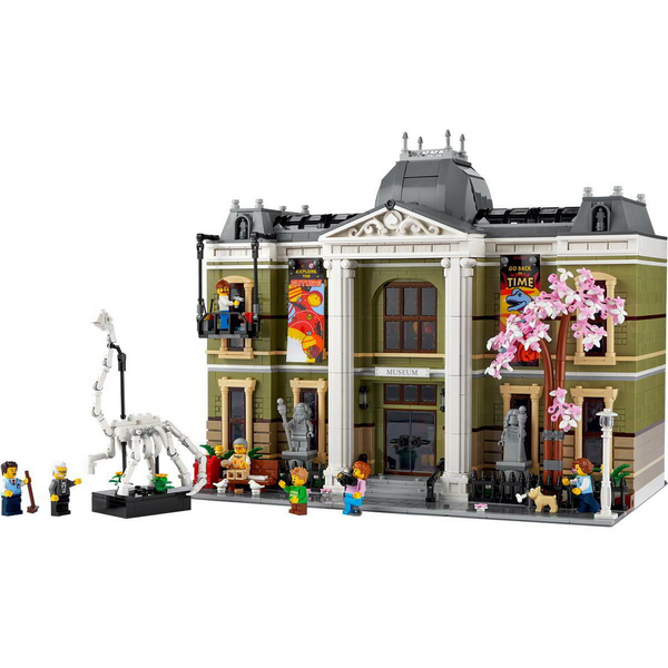 LEGO Icons Natural History Museum 10326