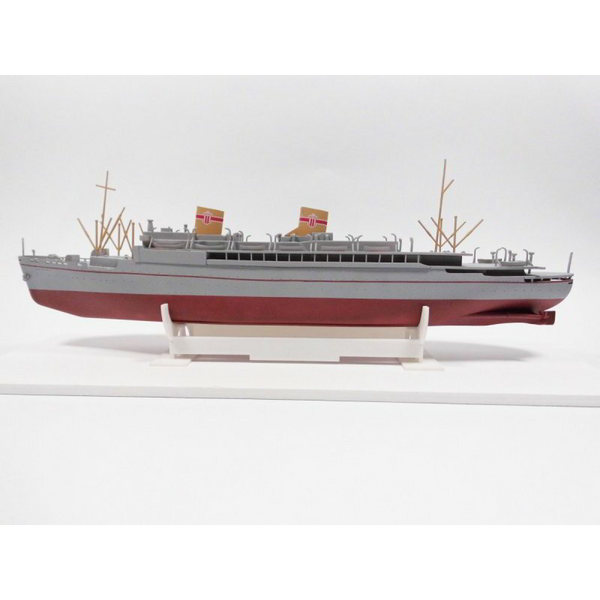 Mirage Hobby MS Batory Polish Ocean Liner – 1:500 Plastic Model Kit