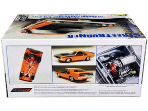 Level 4 Model Kit 1970 Dodge Challenger T/A 