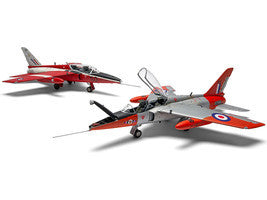 Level 2 Model Kit Folland Gnat T.1 Fighter Aircraft with 2 Scheme Options 1/48 Plastic Model Kit by Airfix-2
