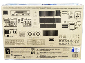 Skill 3 Model Kit Ford C900 Truck Tractor with Trailer 