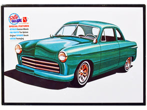 Skill 2 Model Kit 1949 Ford Coupe 