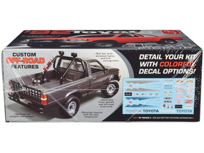 Skill 2 Model Kit 1992 Toyota 4x4 Pickup Truck (2023) 1/20 Scale Model by AMT-1