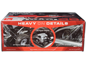 Skill 2 Model Kit 1992 Toyota 4x4 Pickup Truck (2023) 1/20 Scale Model by AMT-2