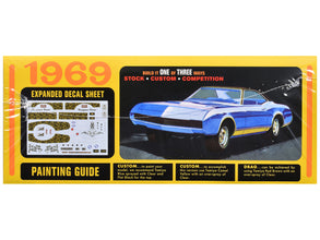 Skill 2 Model Kit 1969 Buick Riviera 1/25 Scale Model by AMT-1