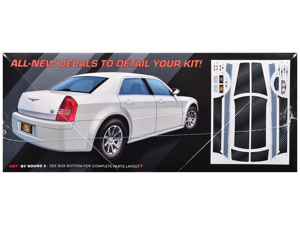 Skill 2 Model Kit 2005 Chrysler 300C 1/25 Scale Model by AMT-0