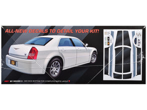 Skill 2 Model Kit 2005 Chrysler 300C 1/25 Scale Model by AMT-0