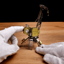 Metal Time Mighty Machine Crane – Metal Model Kit