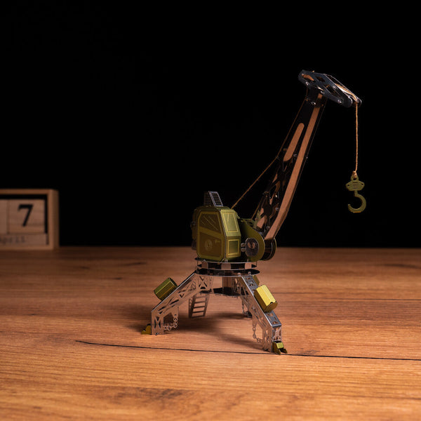 Metal Time Mighty Machine Crane – Metal Model Kit