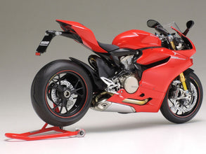 Model Kit Ducati 1199 Panigale S Motorcycle 1/12 Scale Model by Tamiya-2