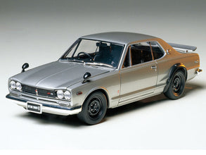 Model Kit Nissan Skyline 2000 GT-R 1/24 Scale Model by Tamiya-1
