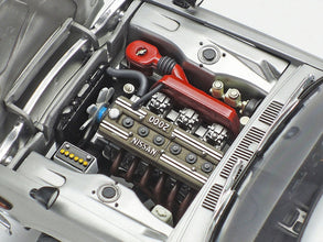 Model Kit Nissan Skyline 2000 GT-R 1/24 Scale Model by Tamiya-2
