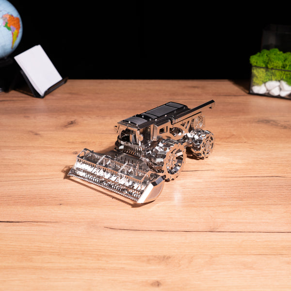 Voracious Harvester Combine Metal Model
