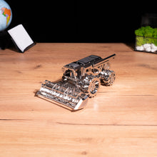 Metal Time Voracious Harvester Combine – Metal Model Kit